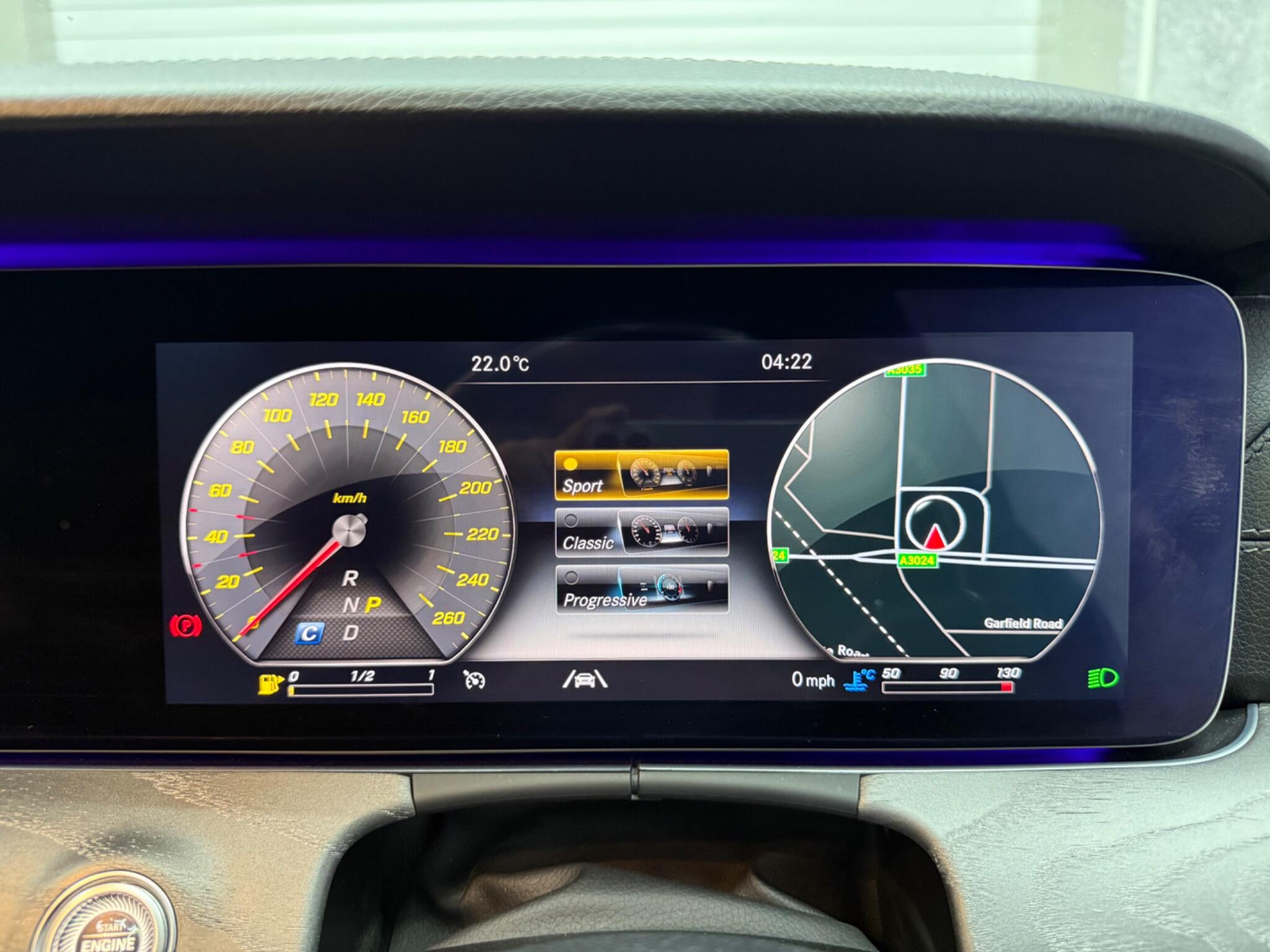 Mercedes-Benz CLS view 19