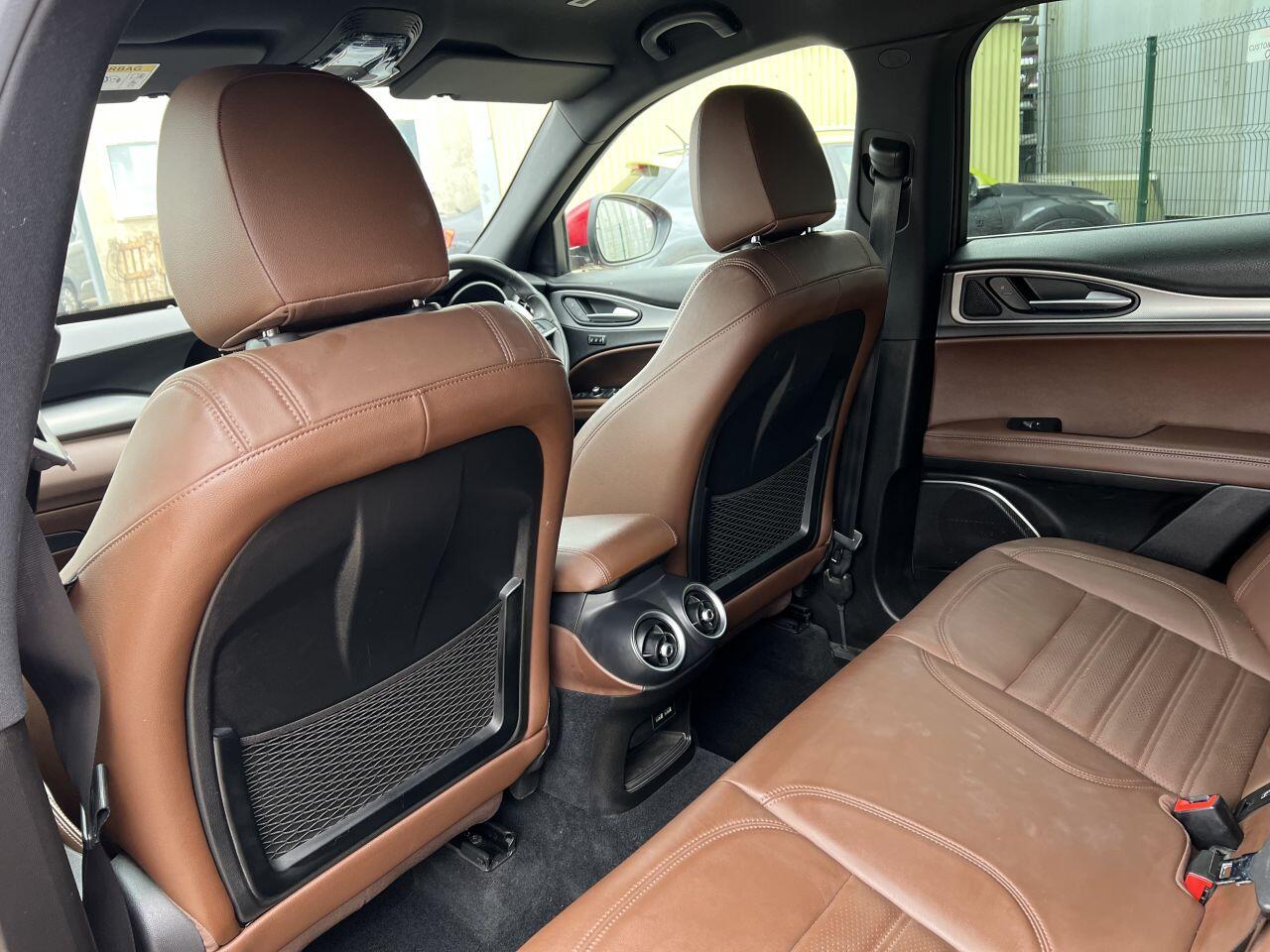 Alfa Romeo Stelvio view 30