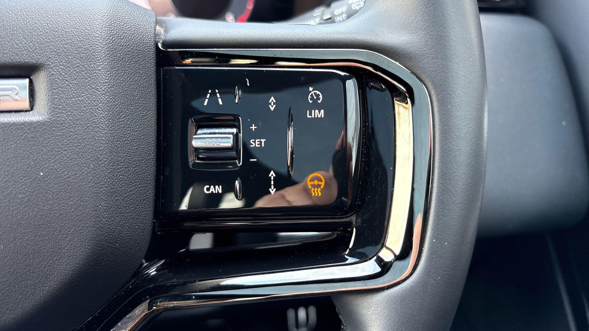 Land Rover Range Rover Velar view 37