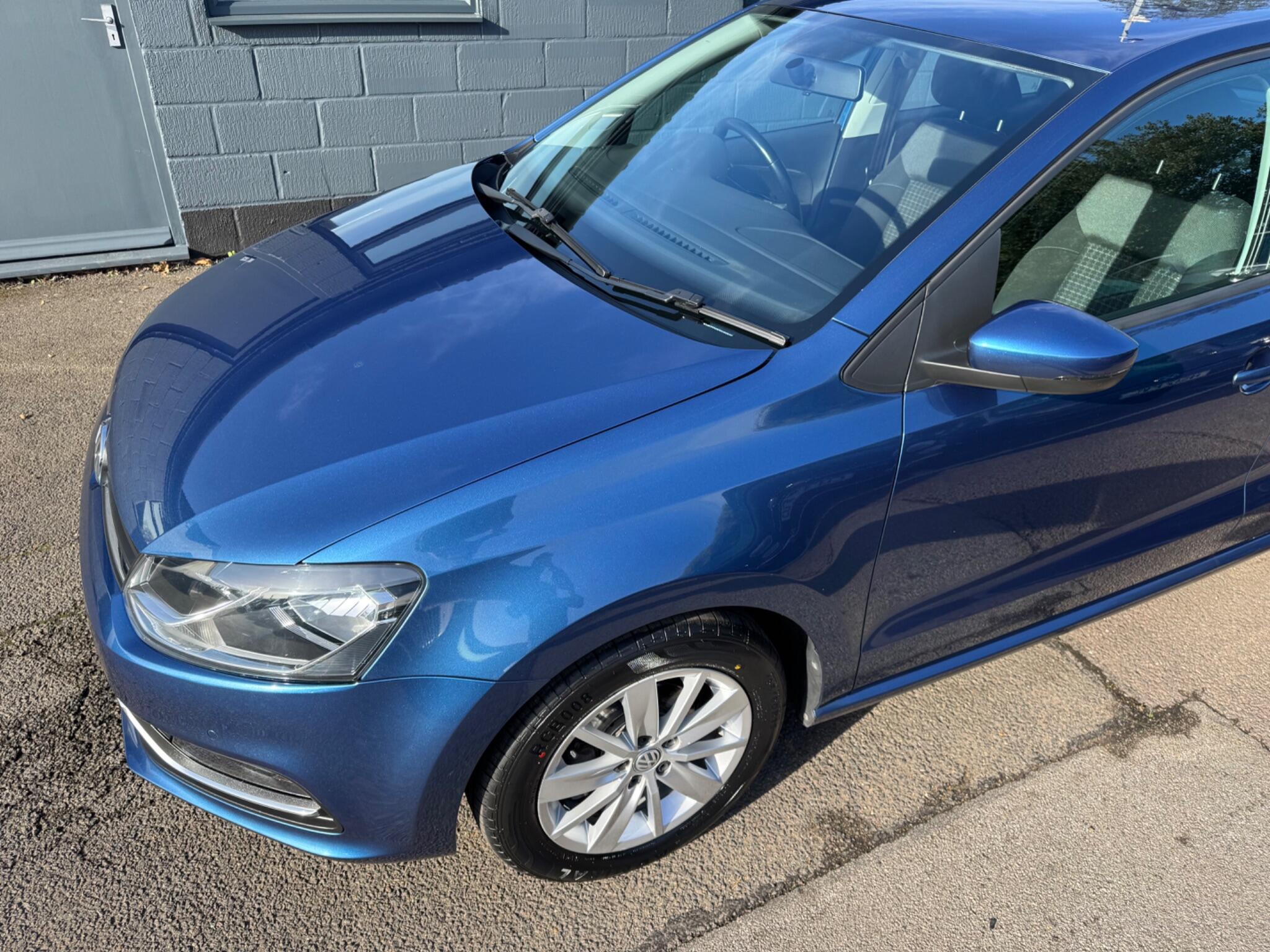 Volkswagen Polo view 8
