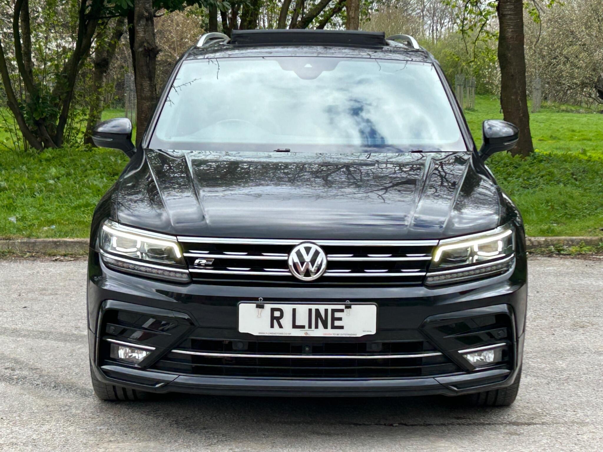 Volkswagen Tiguan view 5