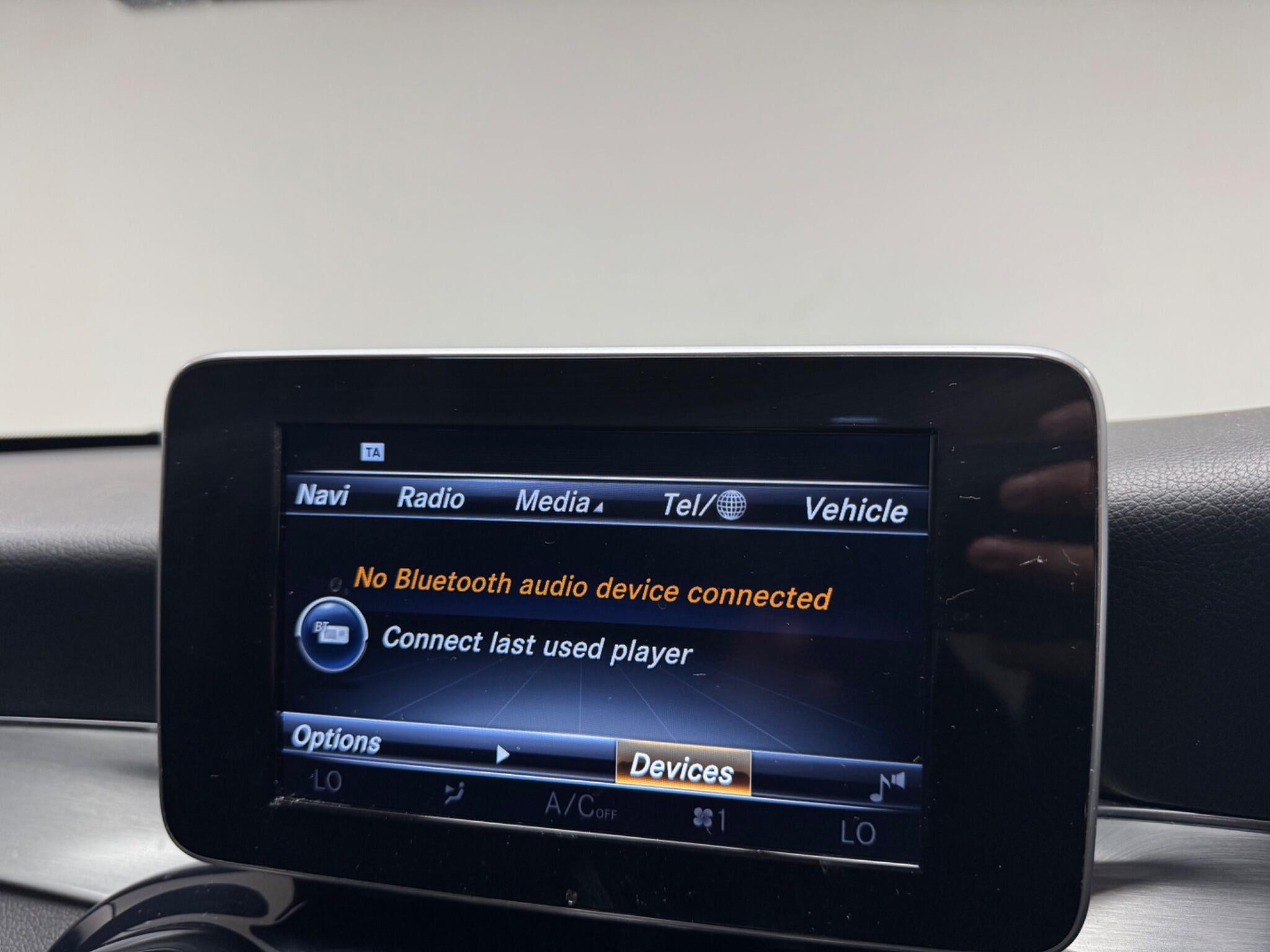 Mercedes-Benz C-Class view 13