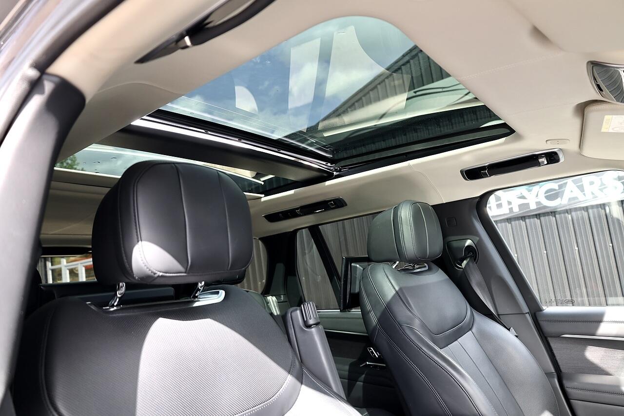 Land Rover Range Rover view 12