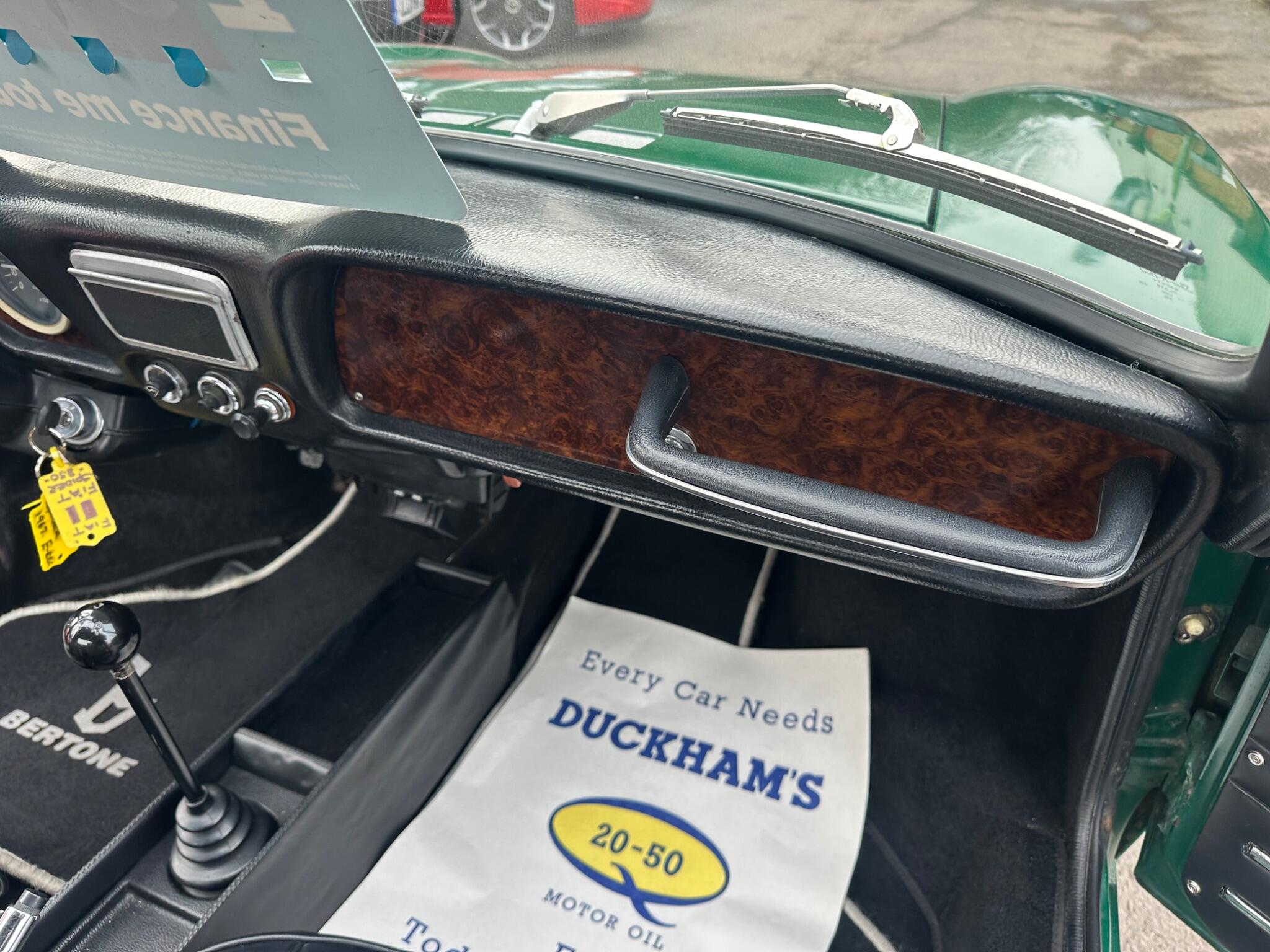Fiat 850 view 22