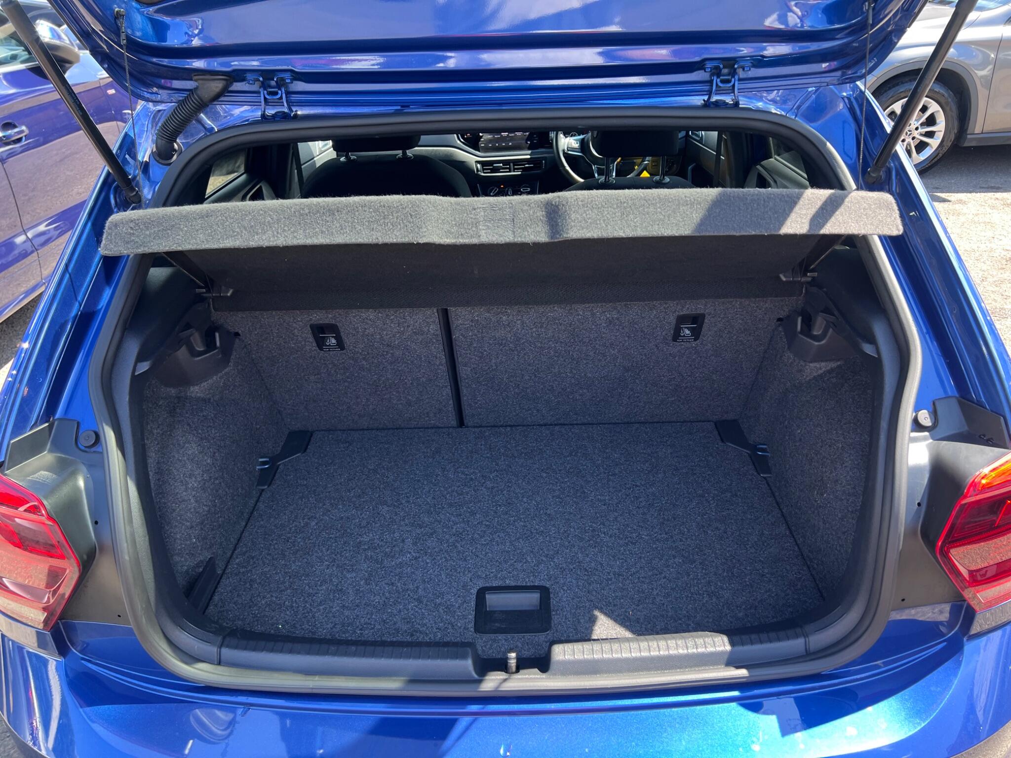 Volkswagen Polo view 38