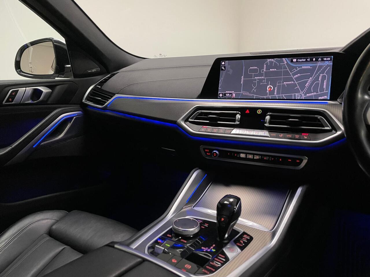 BMW X6 view 23