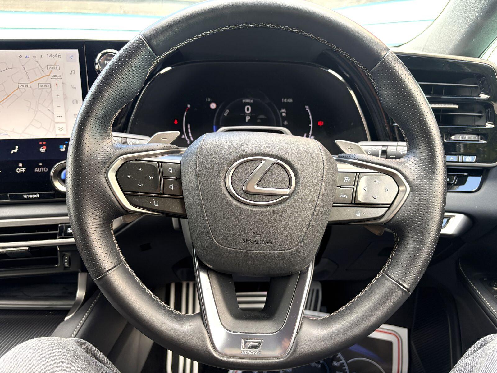 Lexus RX view 32