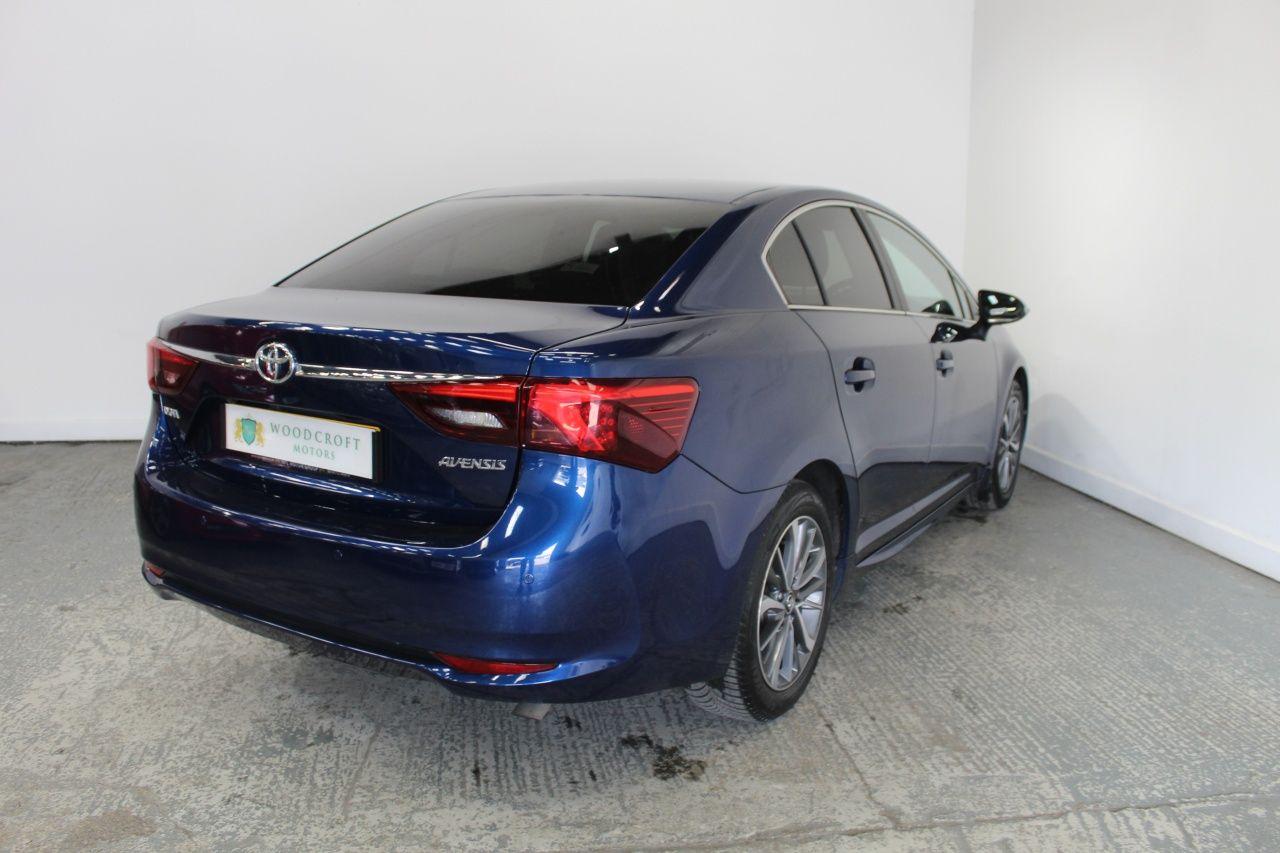 Toyota Avensis view 8