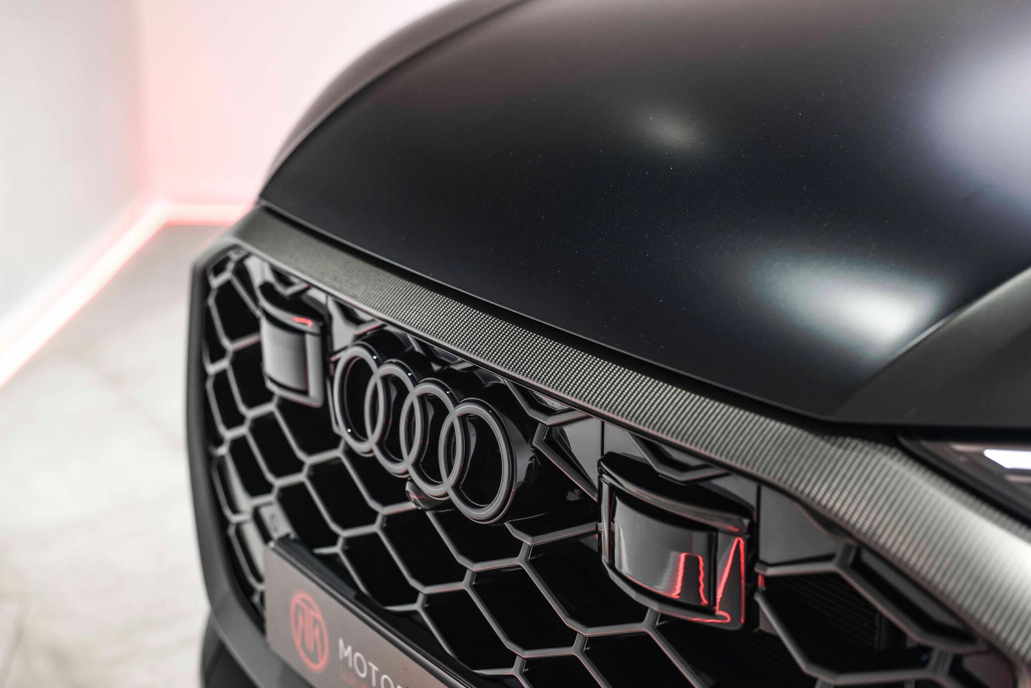 Audi RSQ8 view 32
