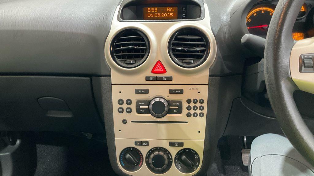 Vauxhall Corsa view 11
