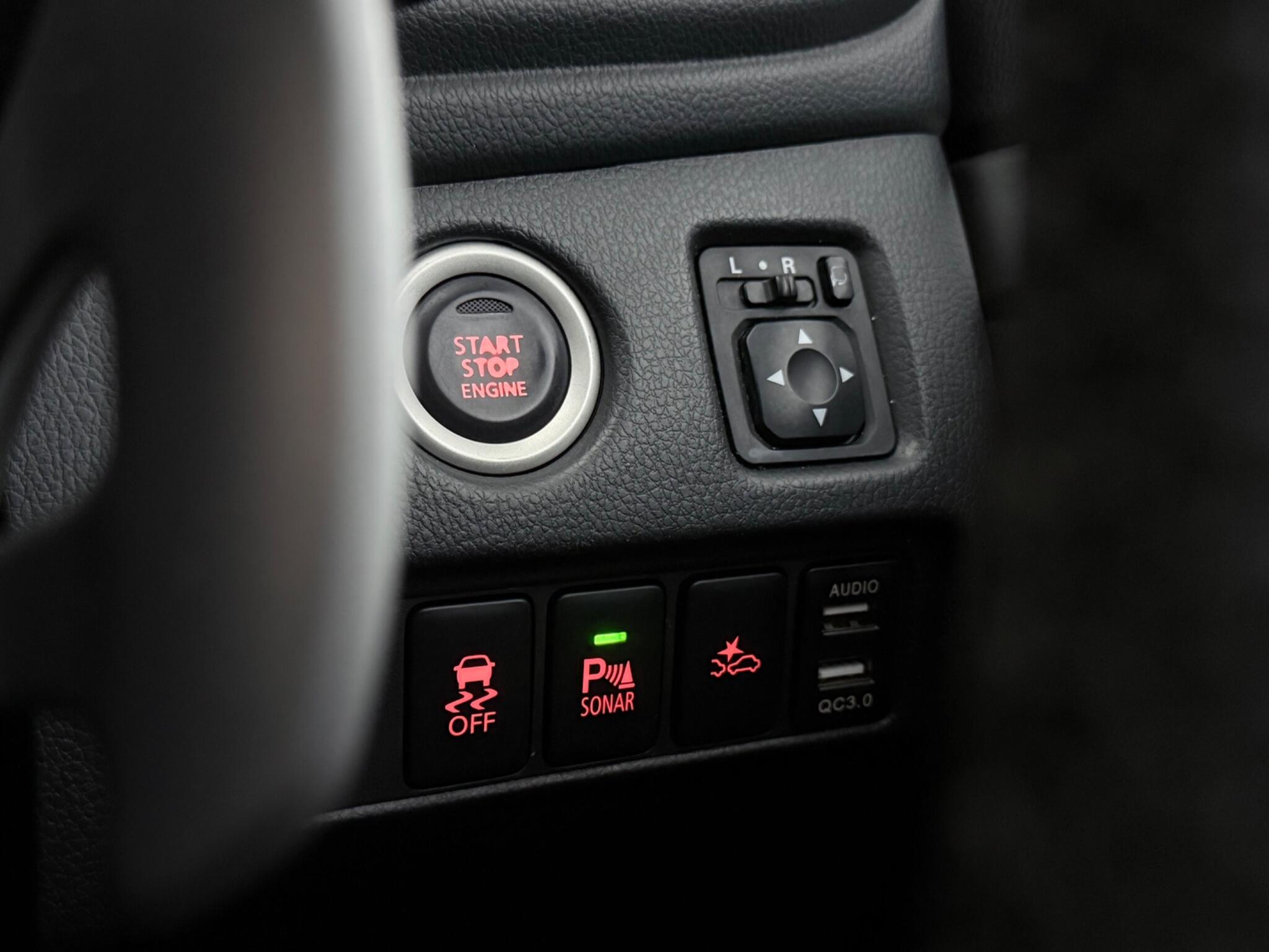 Mitsubishi Shogun Sport view 16