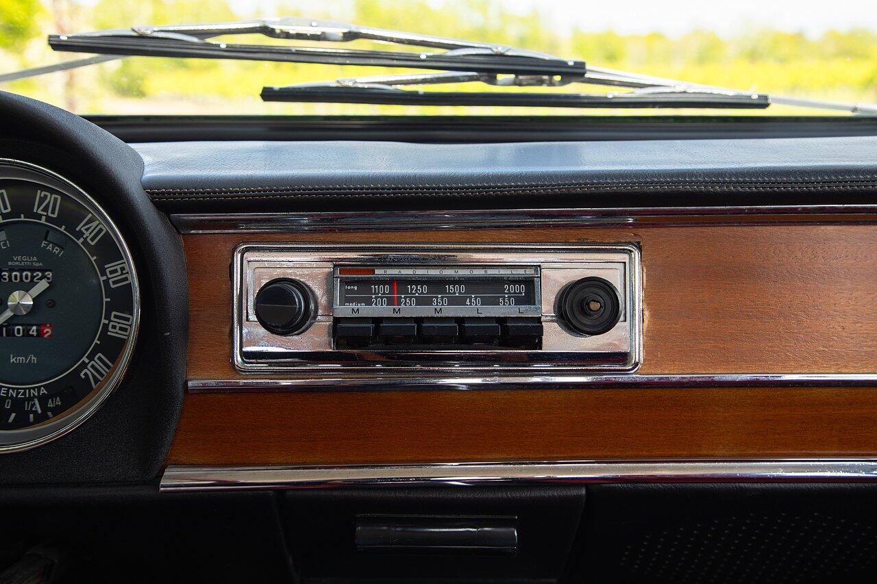 Alfa Romeo Giulia view 36