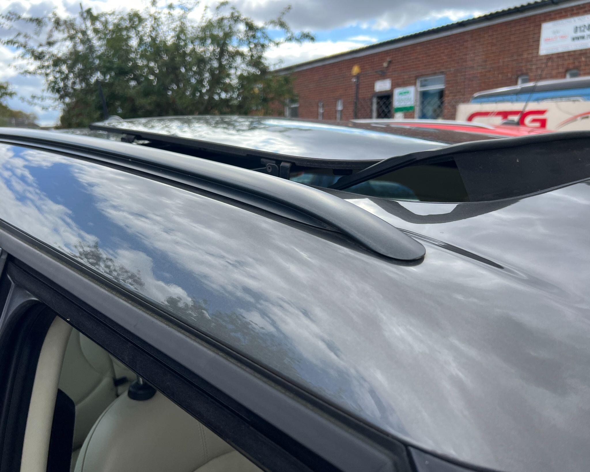 Mini Countryman view 27