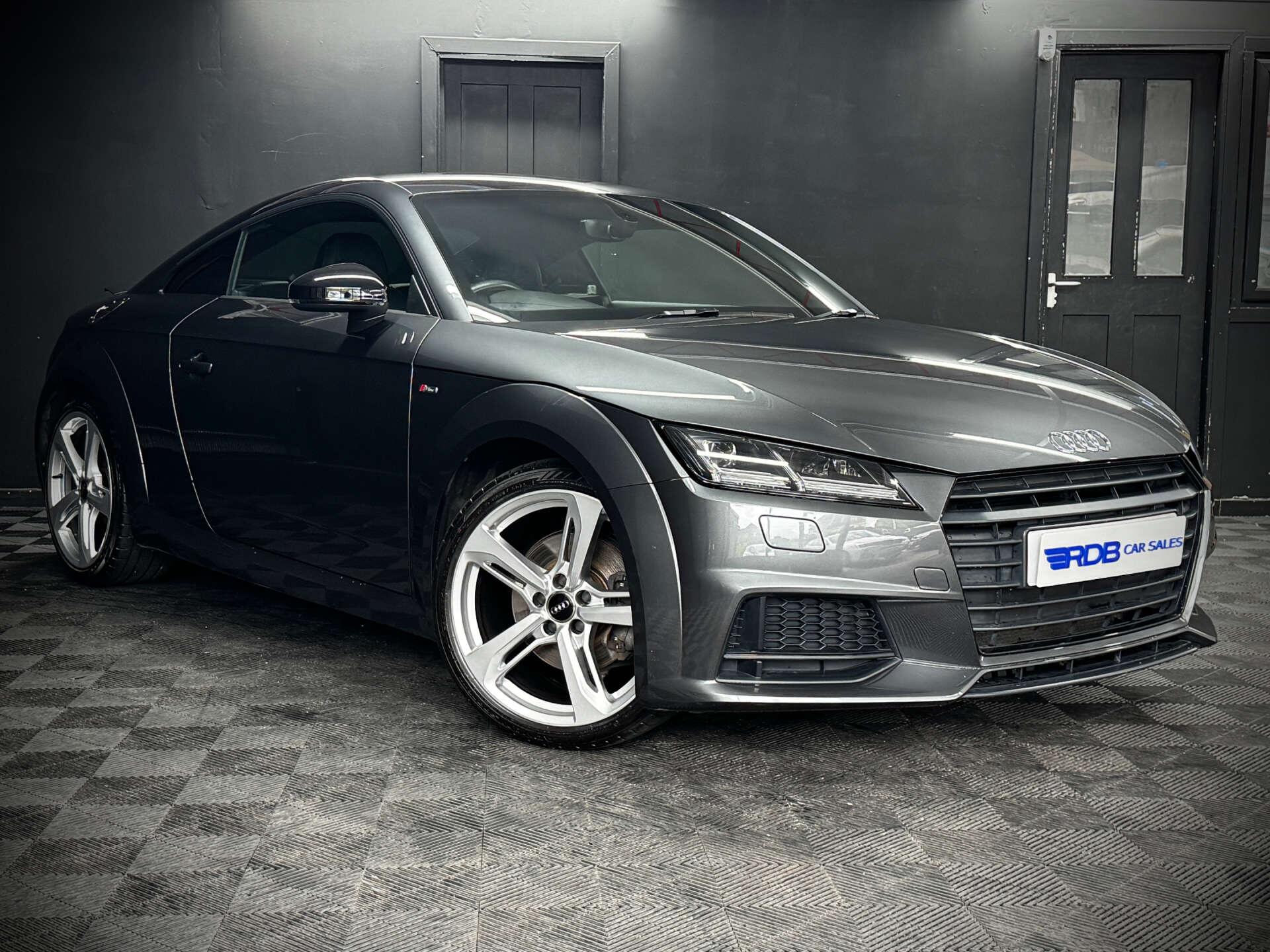 Audi TT view 11