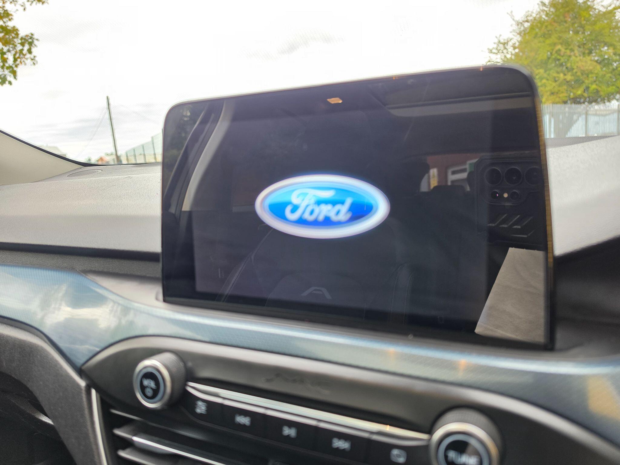 Ford Focus view 28