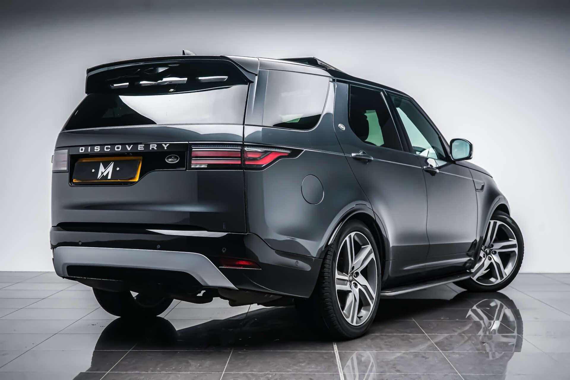 Land Rover Discovery view 14