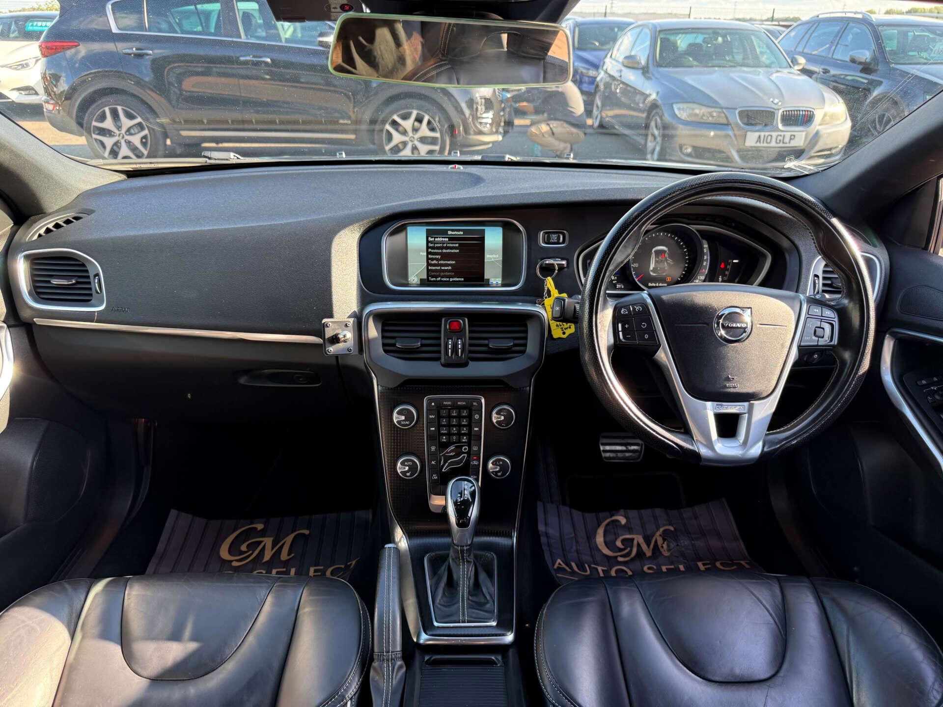 Volvo V40 view 59