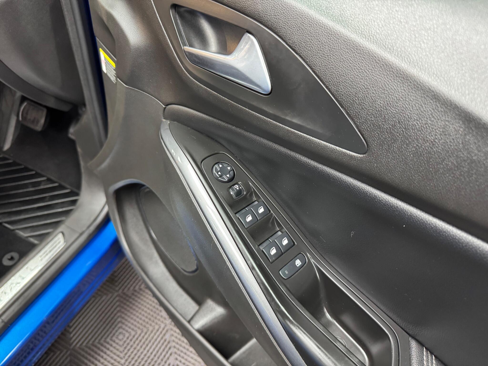 Vauxhall Grandland X view 30