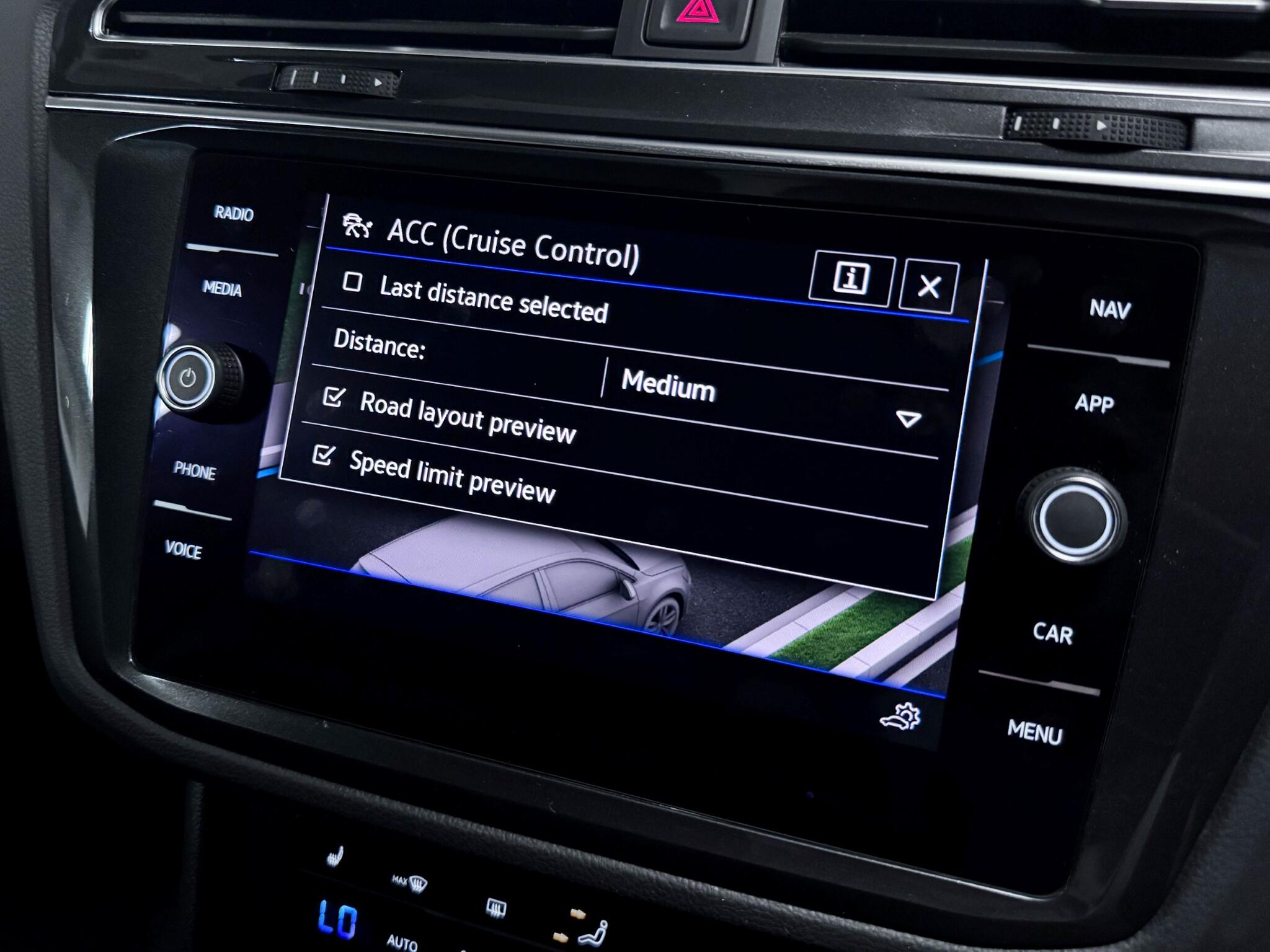 Volkswagen Tiguan view 53