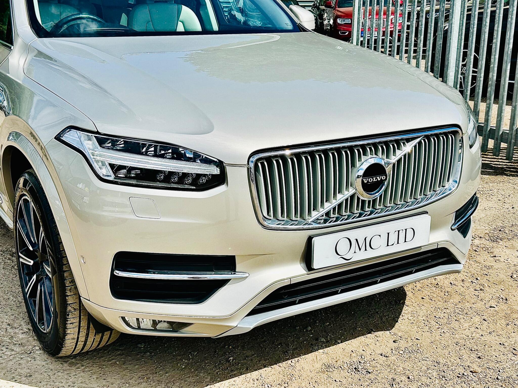 Volvo XC90 view 7