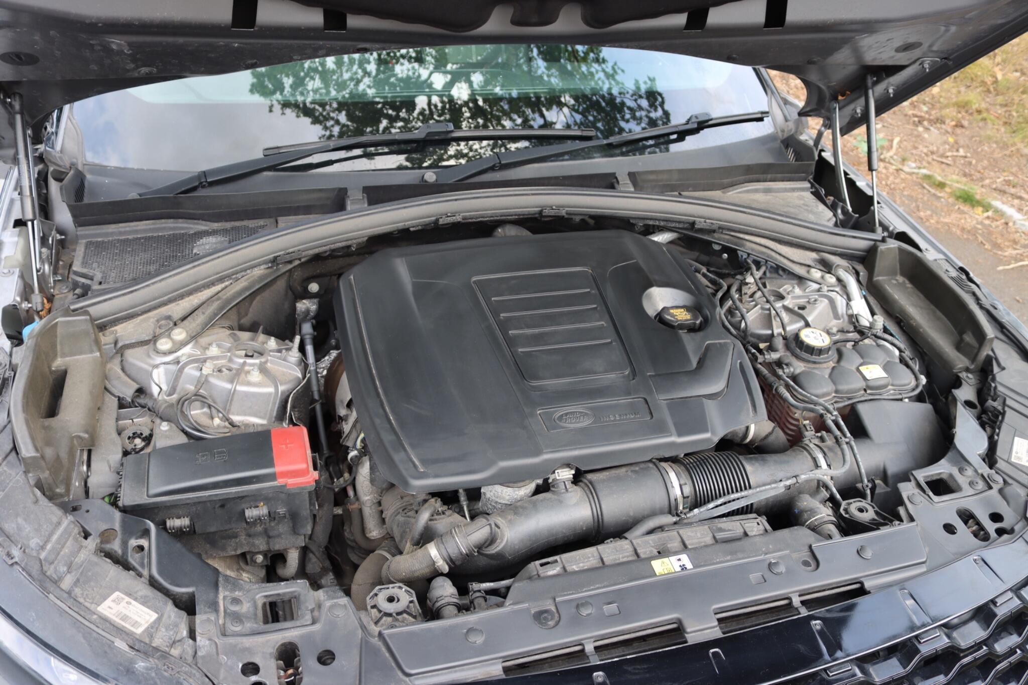 Land Rover Range Rover Velar view 81