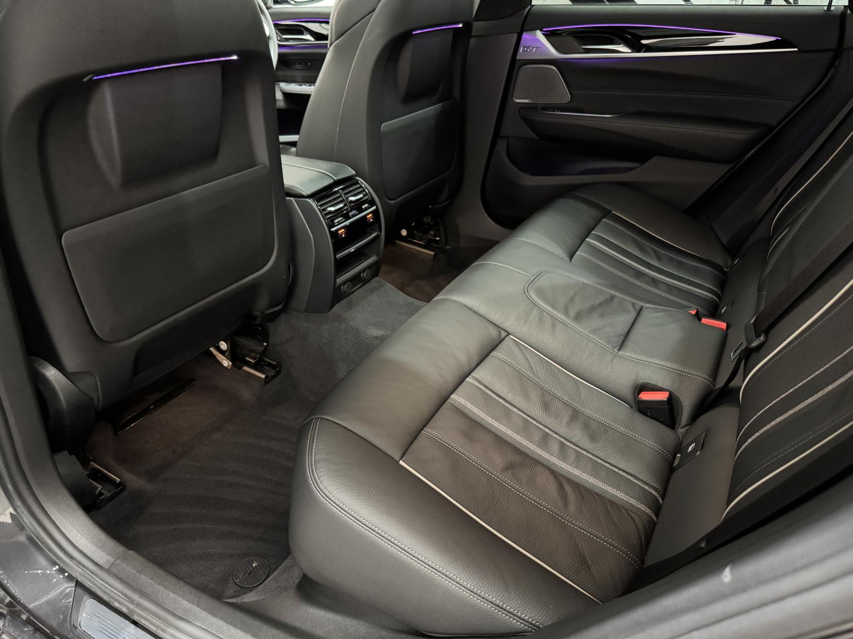 BMW 6 Series view 67