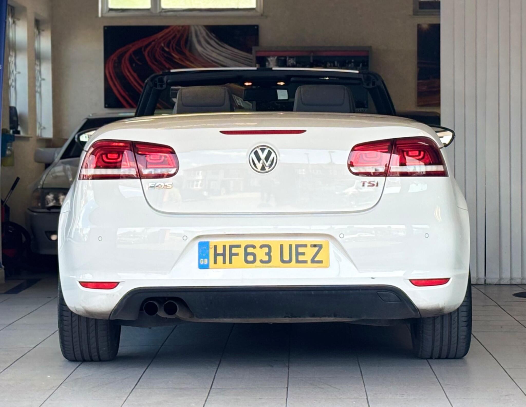 Volkswagen Eos view 10