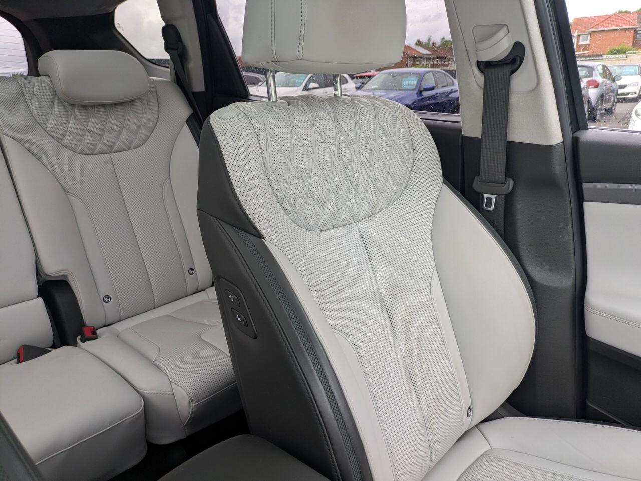 Hyundai Santa Fe view 18