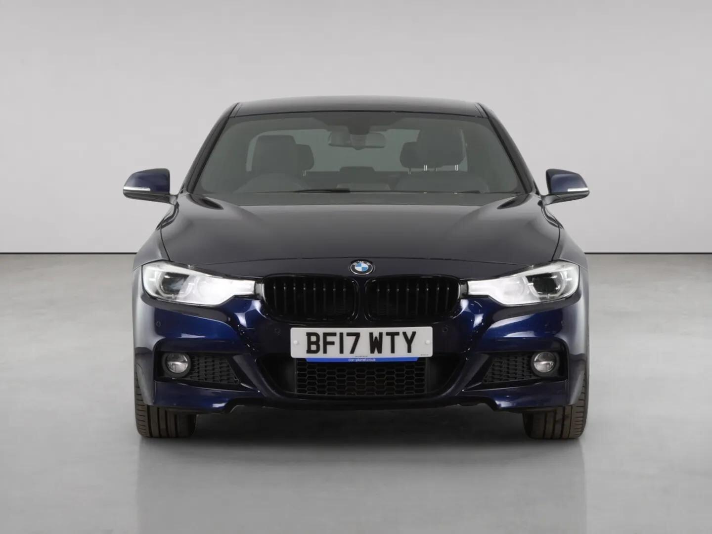 BMW 3 Series view 5