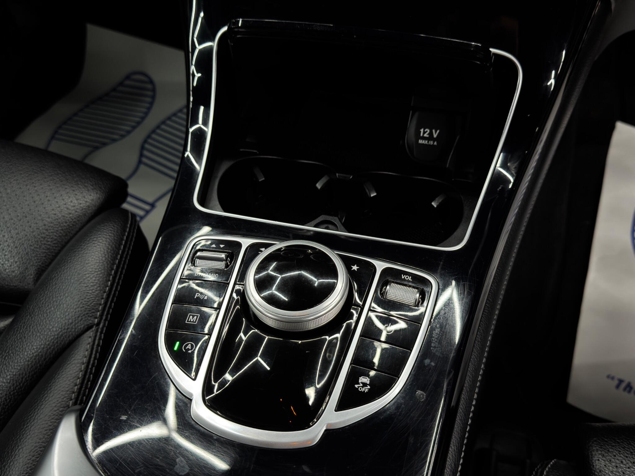 Mercedes-Benz GLC view 26