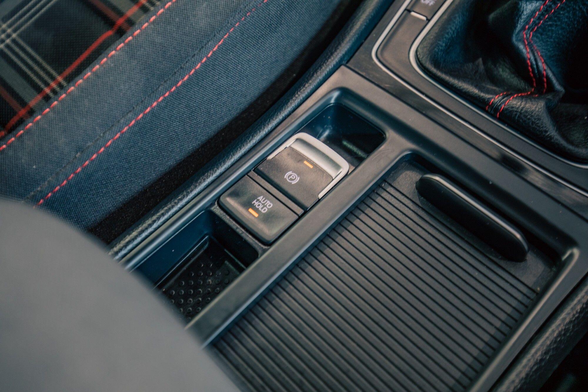 Volkswagen Golf view 21