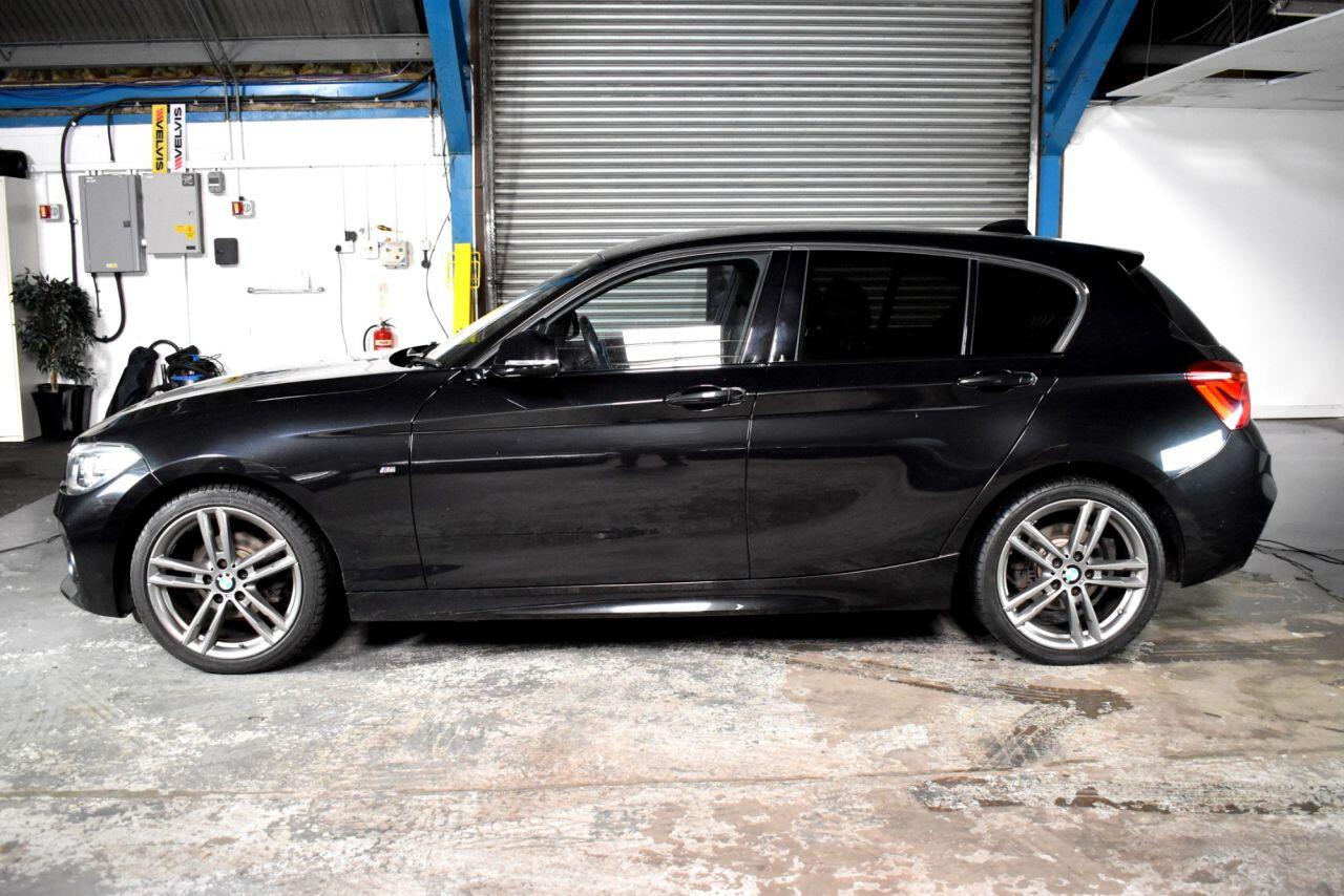 BMW 1 Series view 16