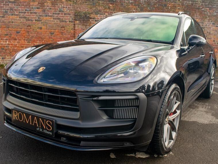 Porsche Macan view 10