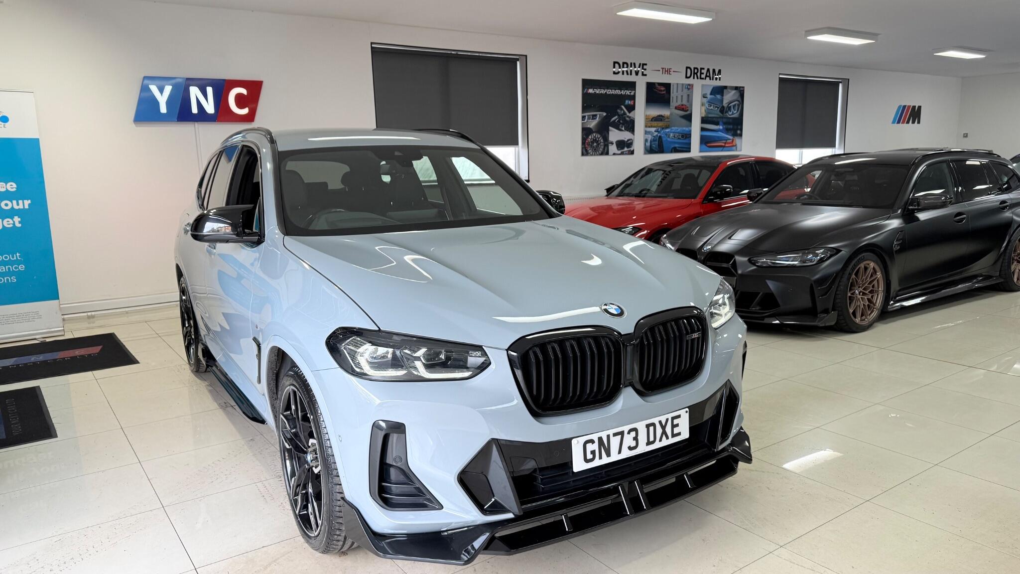 BMW X3 view 8