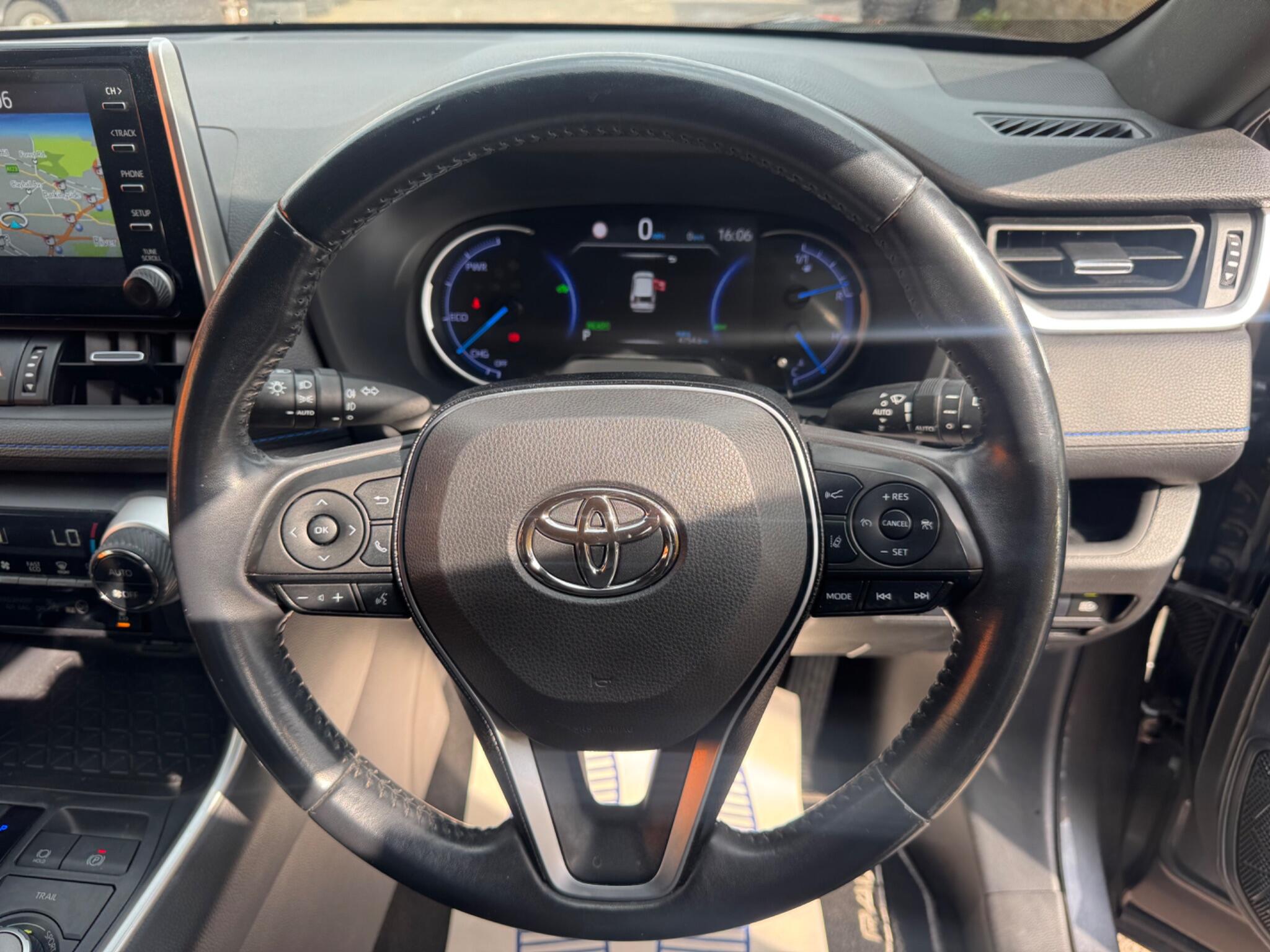 Toyota Rav4 view 13