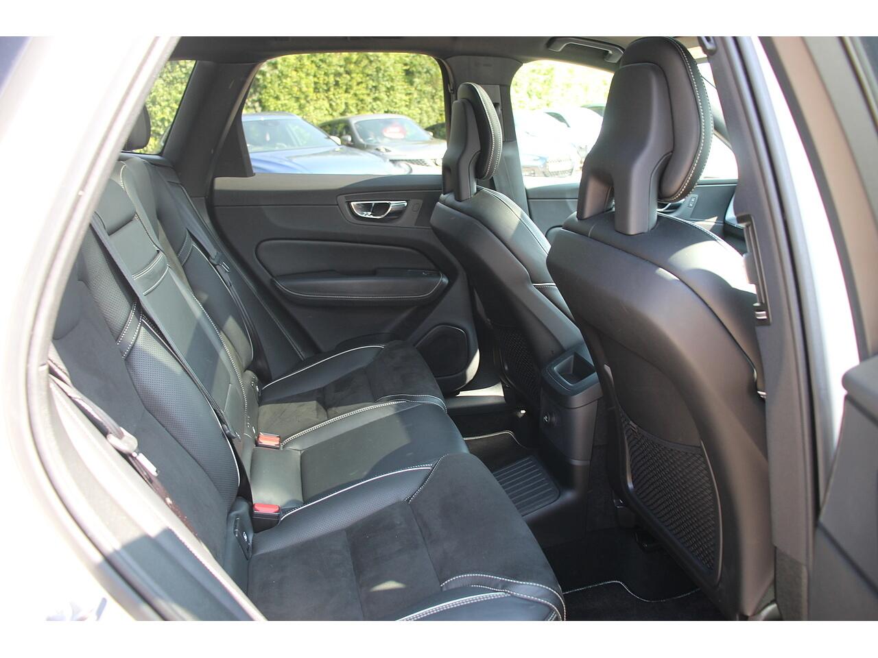 Volvo XC60 view 20