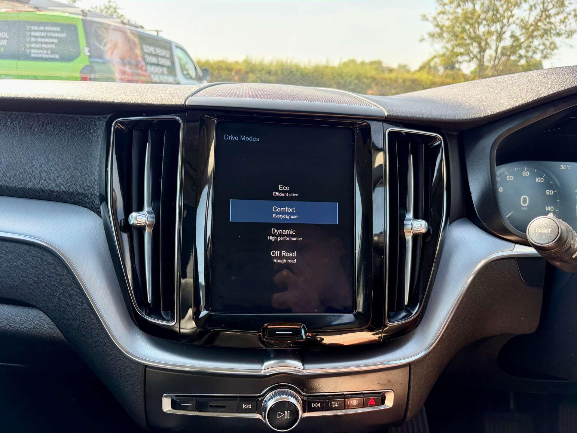 Volvo XC60 view 52