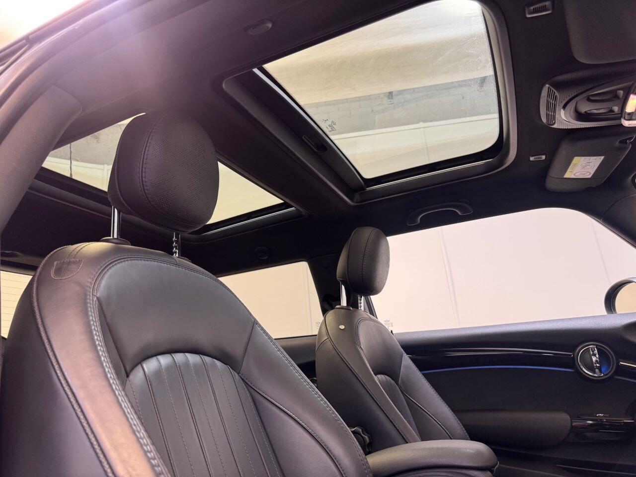 Mini Electric Hatch view 15