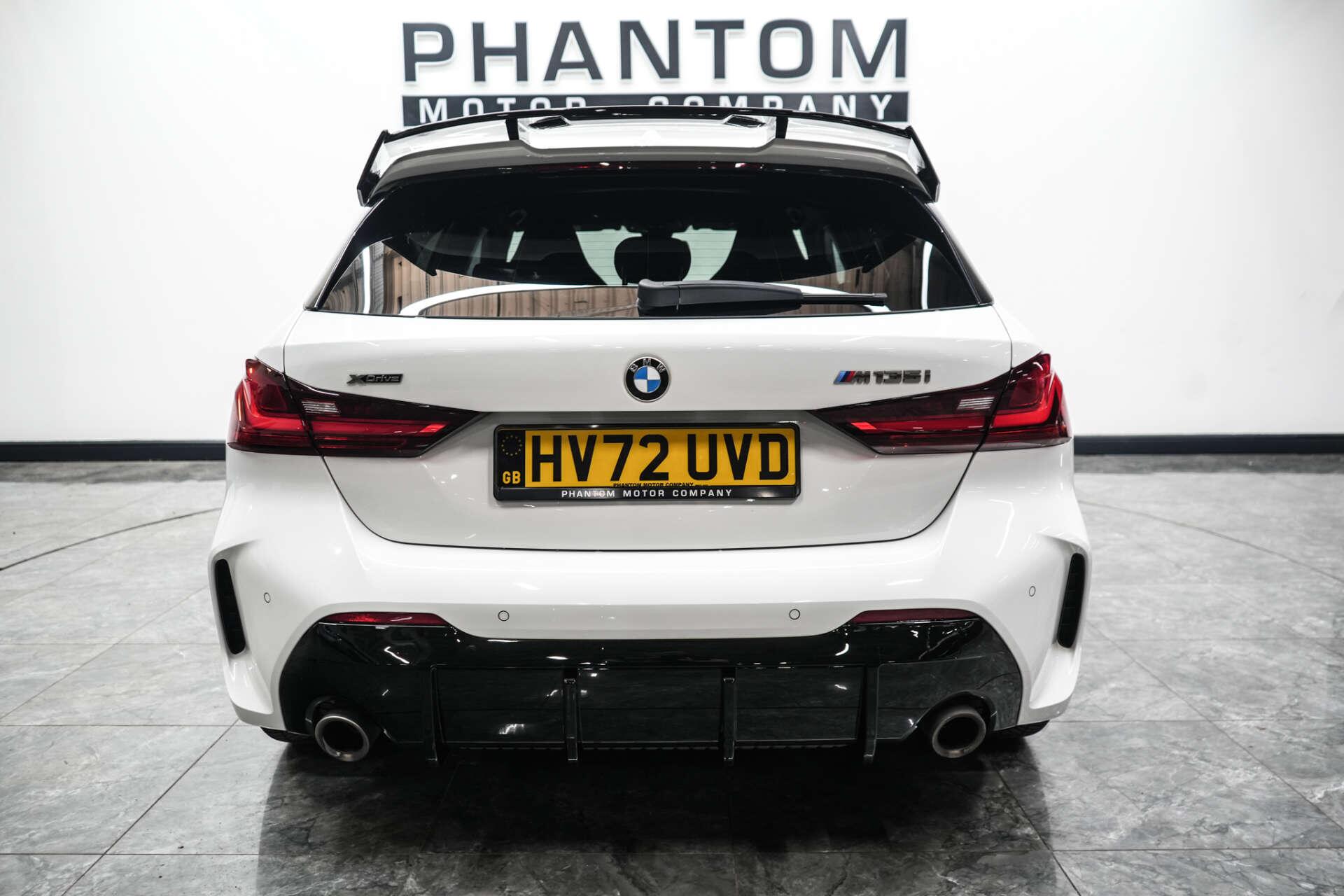 BMW 1 Series view 12