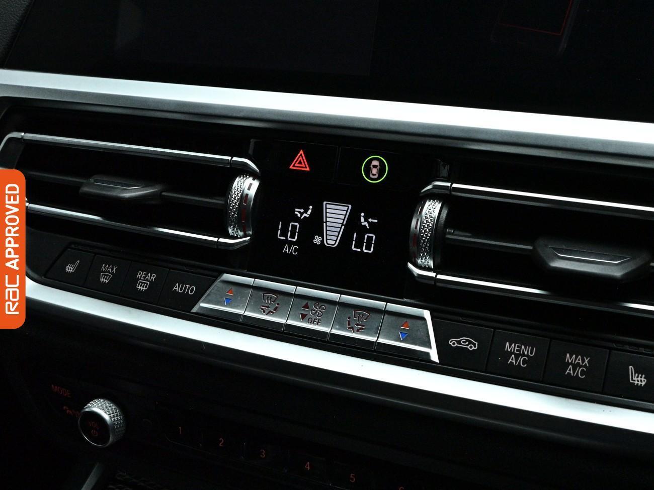 BMW 3 Series view 18