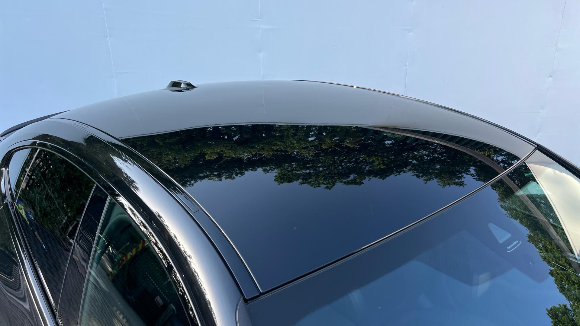 BMW I4 view 21