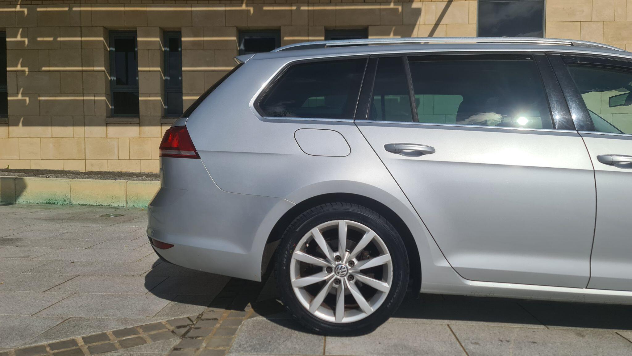 Volkswagen Golf view 25