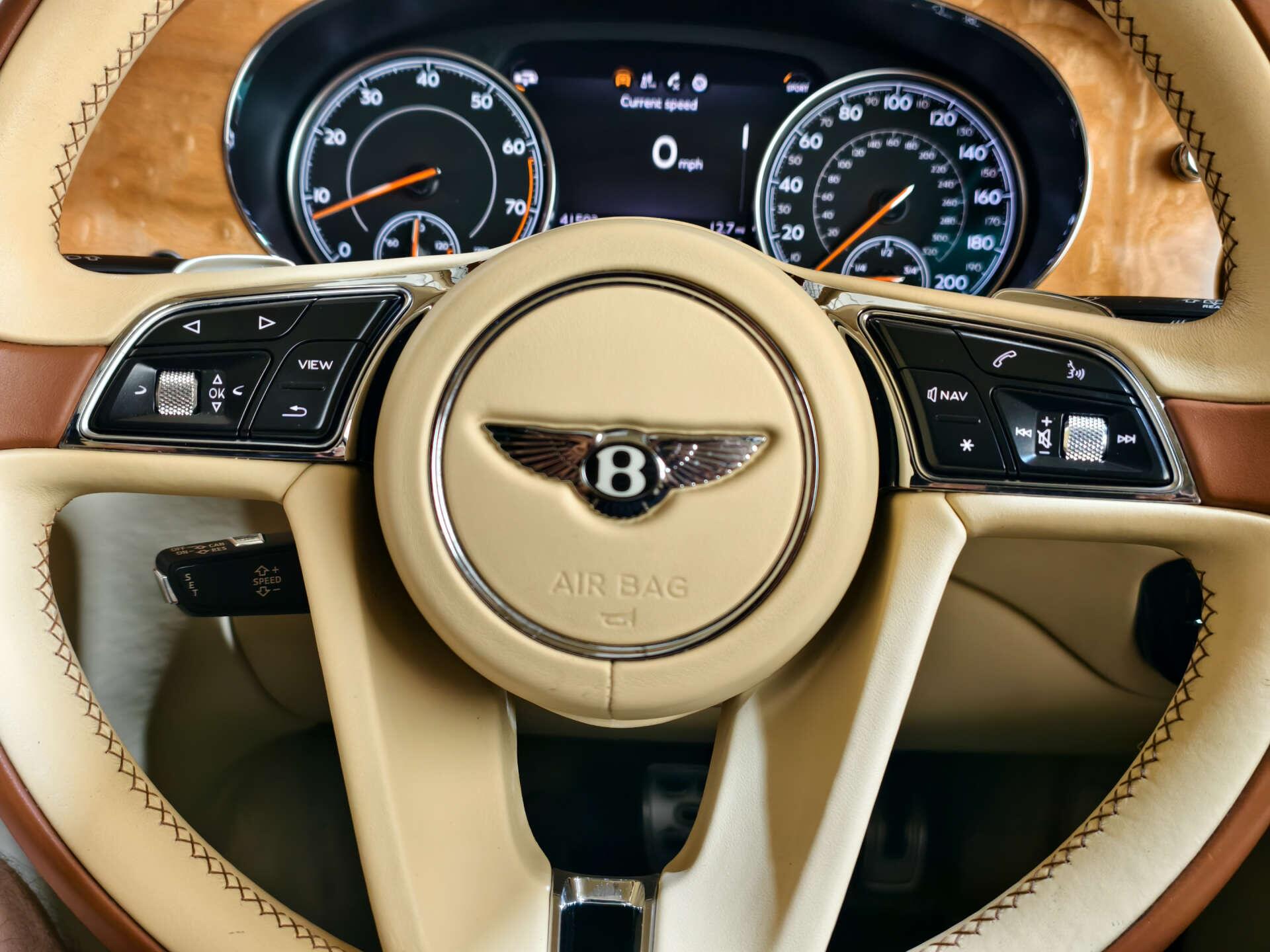 Bentley Bentayga view 47