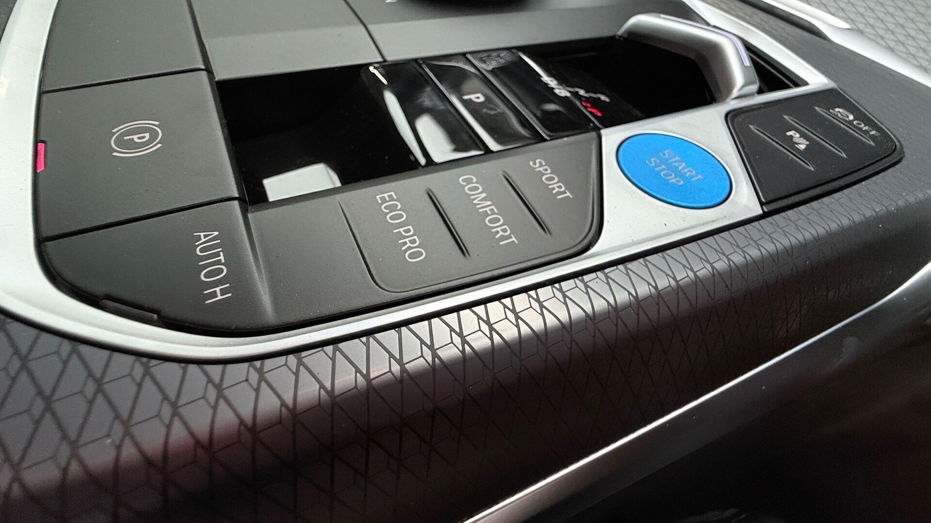 BMW i4 view 19