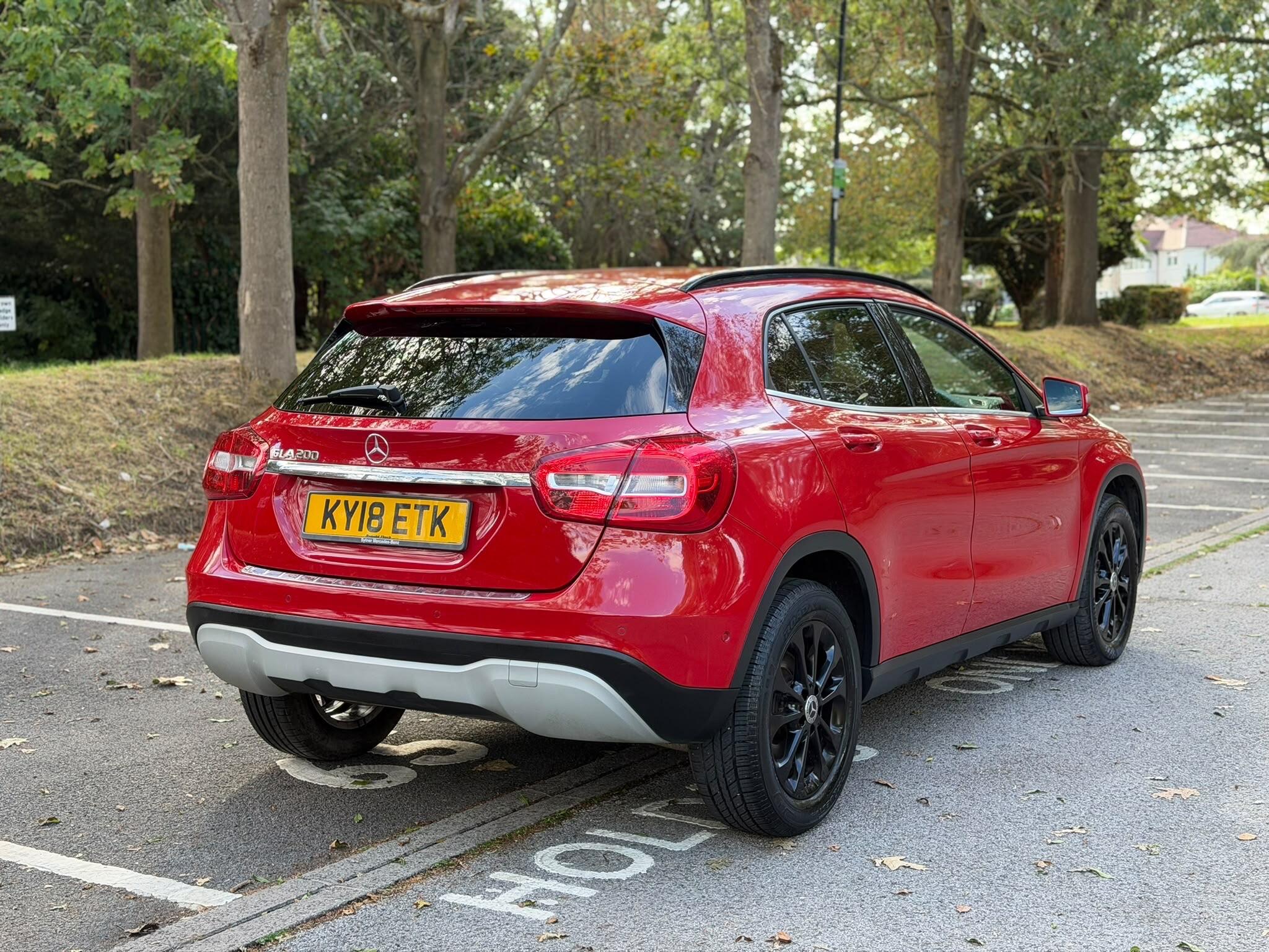 Mercedes-Benz Gla view 4