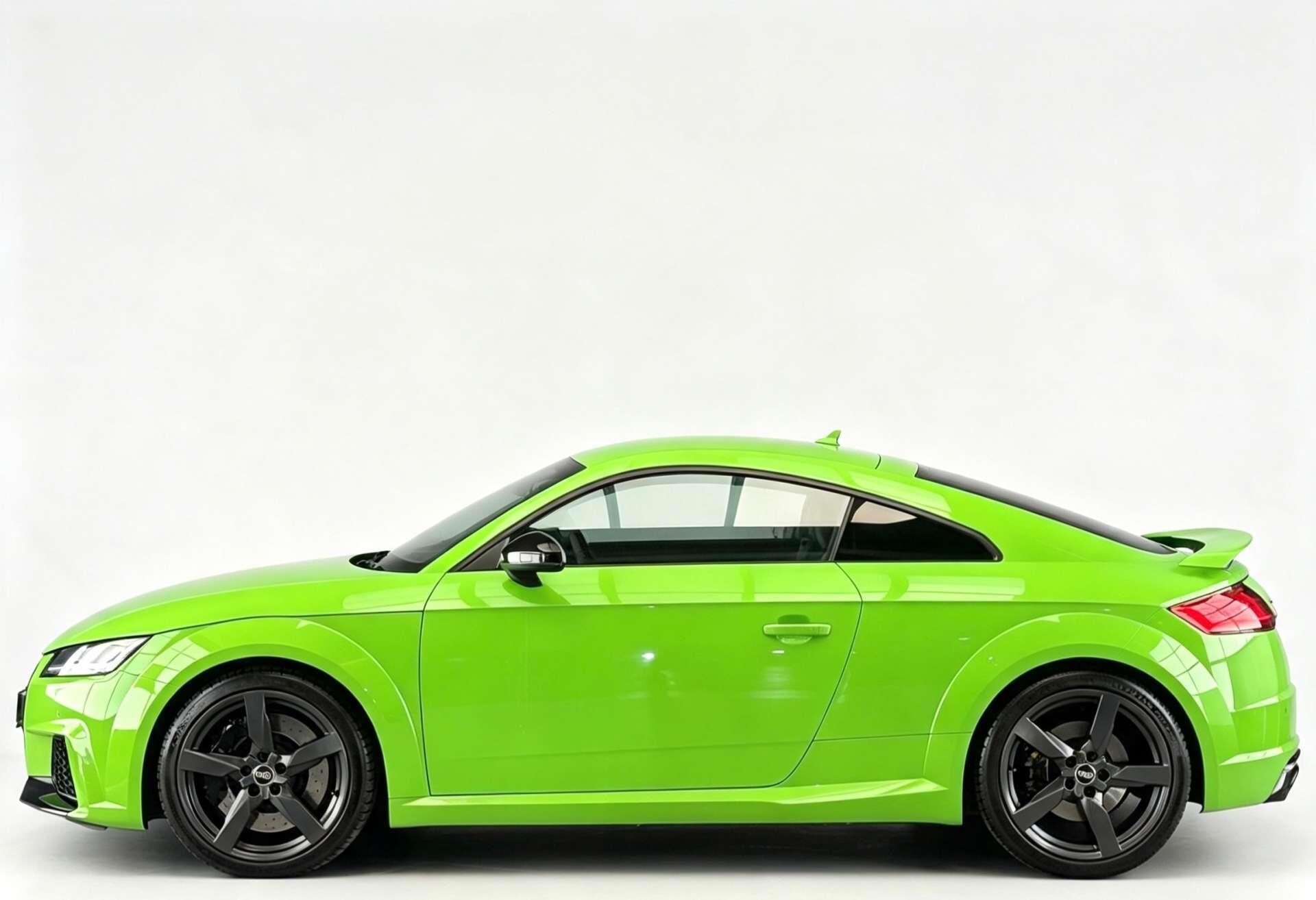Audi TT RS view 8