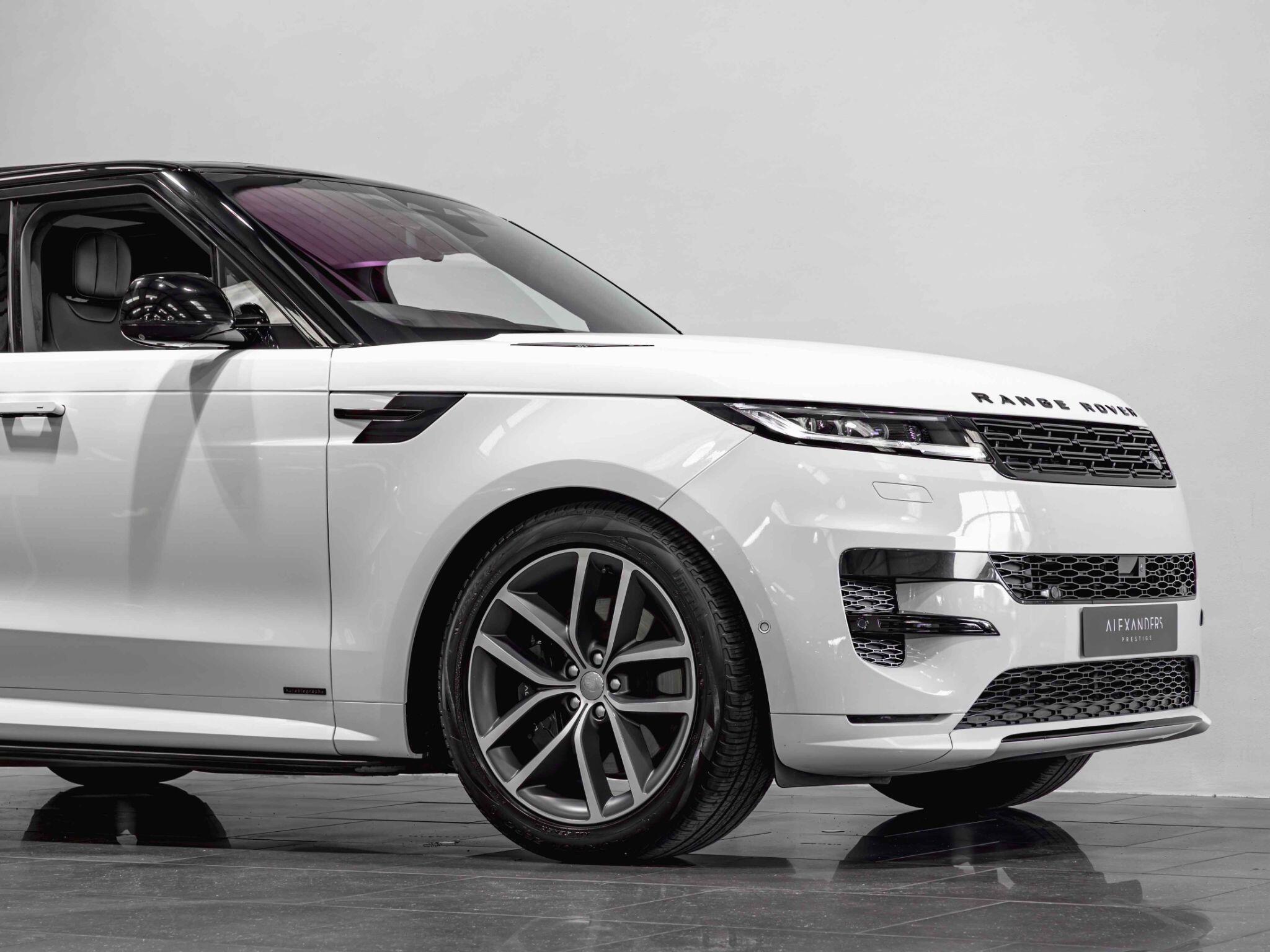 Land Rover Range Rover Sport view 12