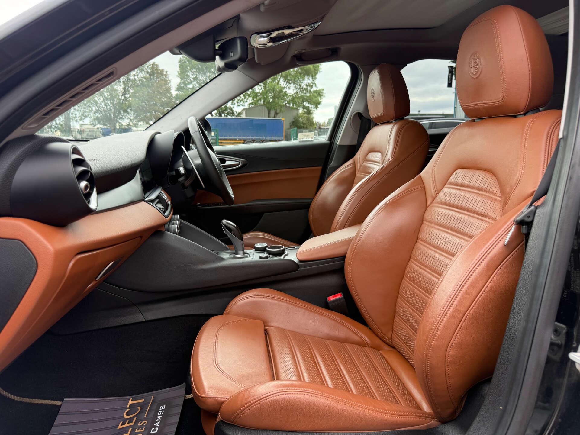Alfa Romeo Giulia view 77
