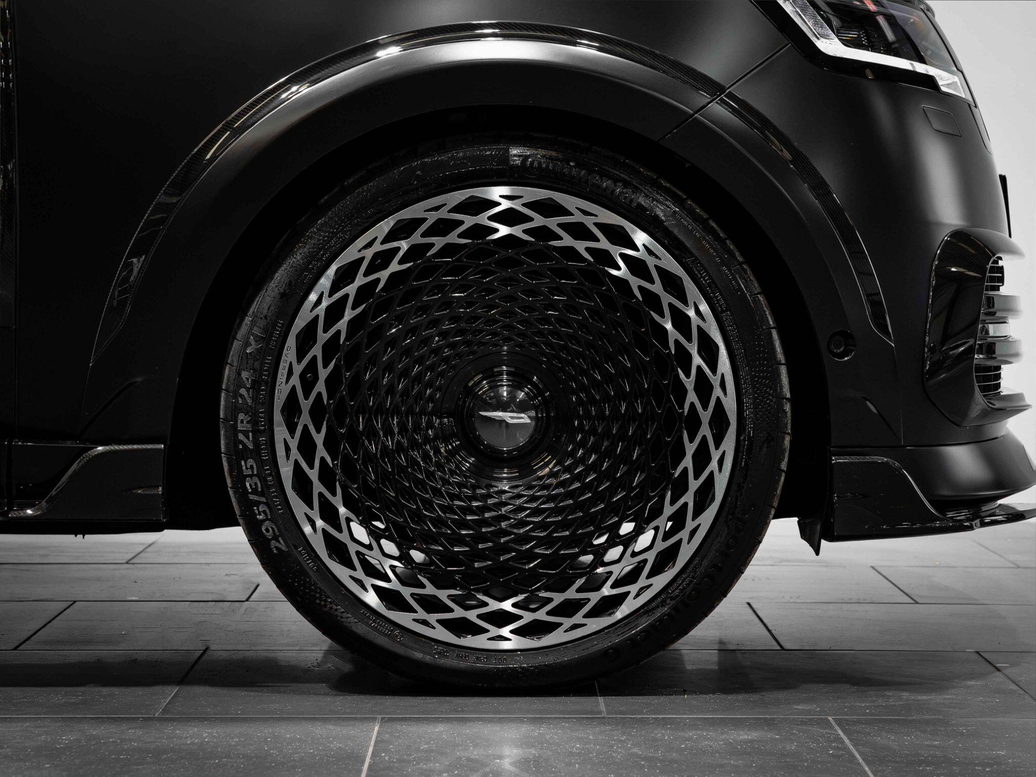 Land Rover Range Rover view 7