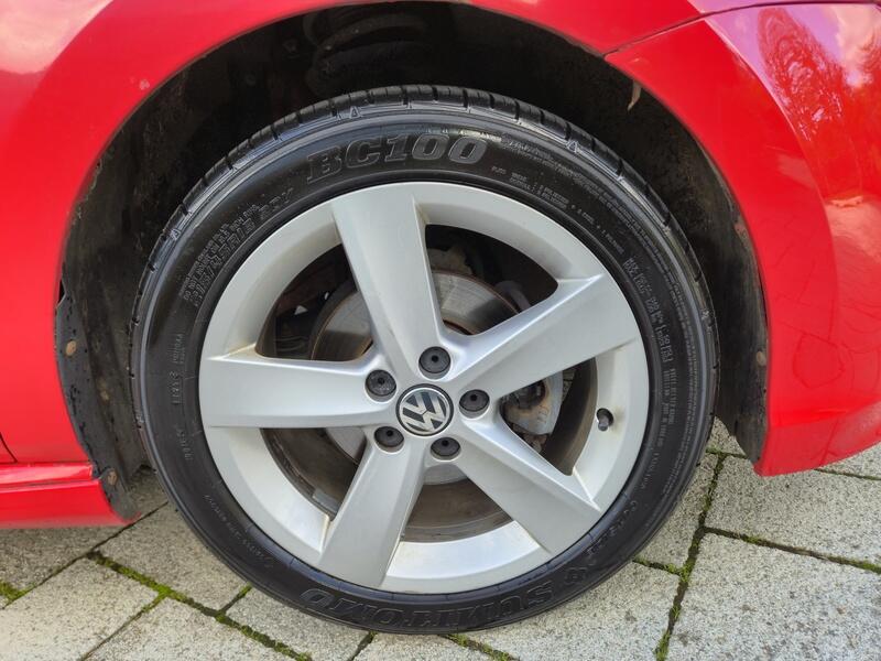 2014 Volkswagen Polo image 32